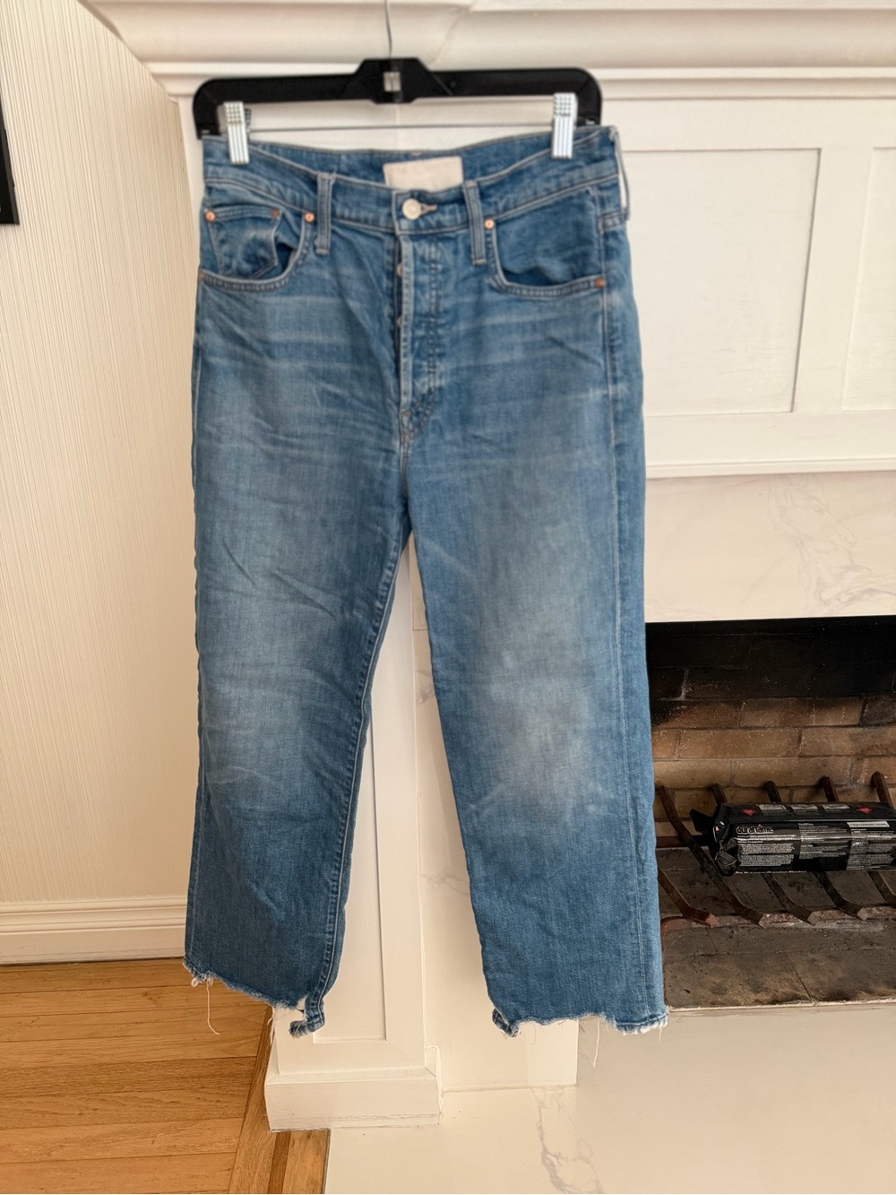 MOTHER The Rambler Ankle Chew Jeans